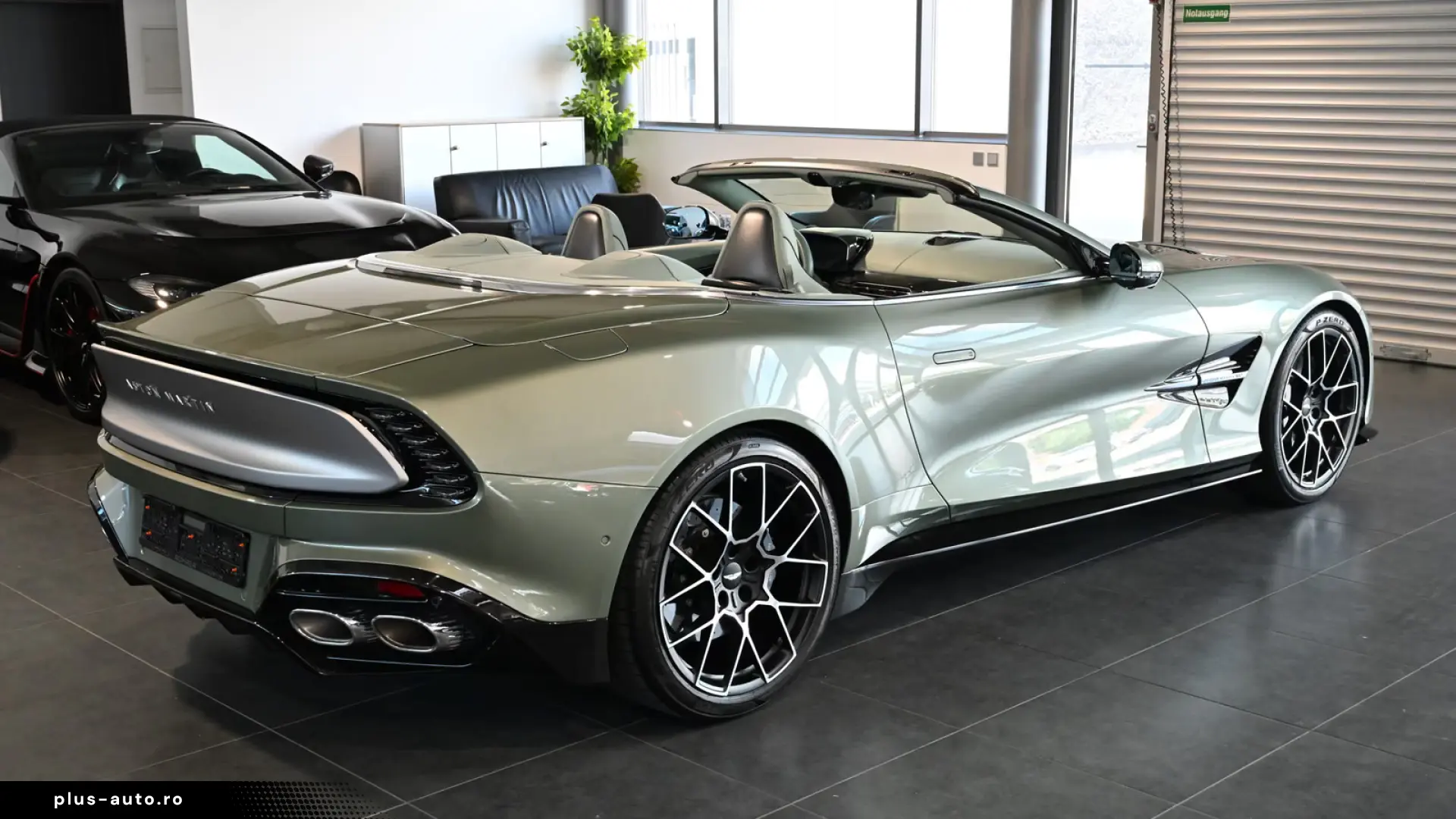 Aston Martin Vanquish Volante California Sage