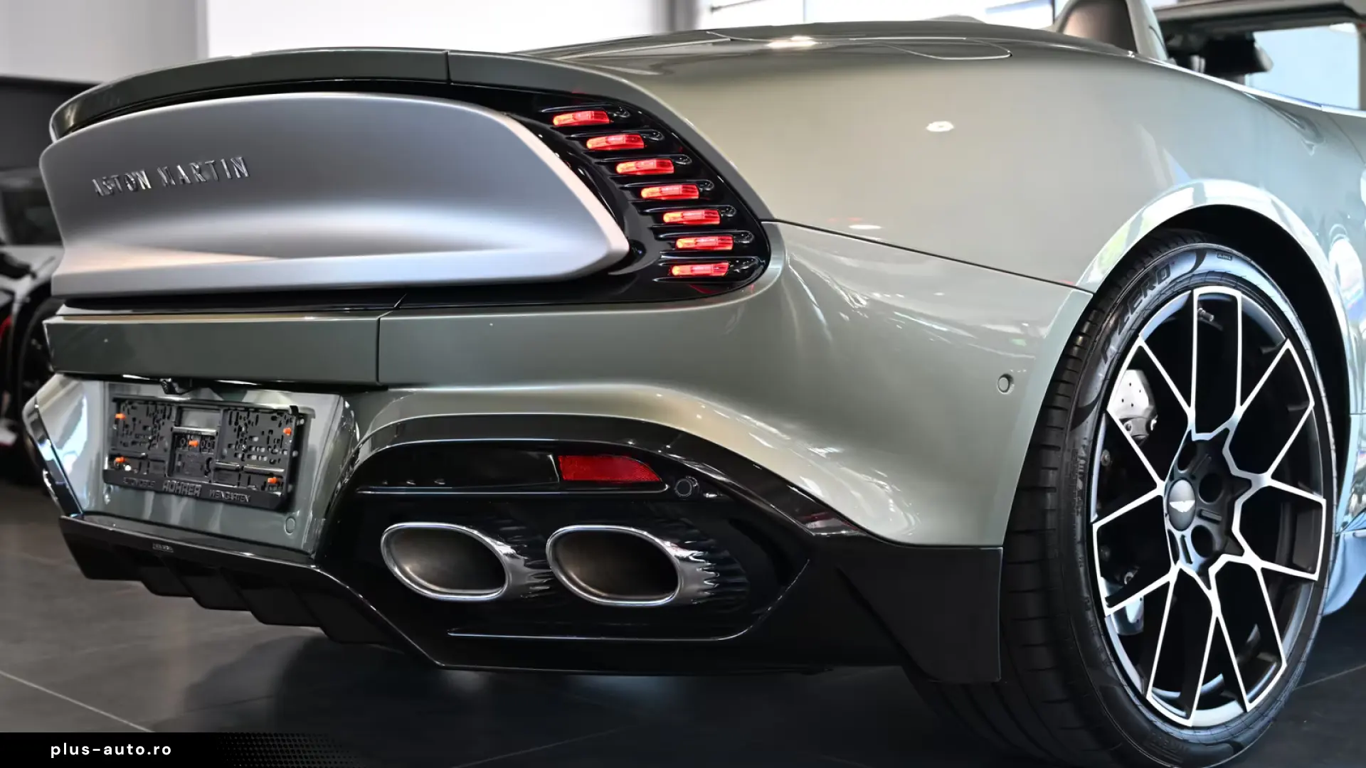 Aston Martin Vanquish Volante California Sage