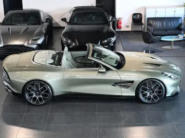 Aston Martin Vanquish Volante California Sage