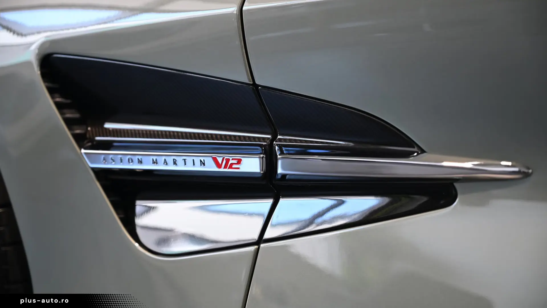 Aston Martin Vanquish Volante California Sage