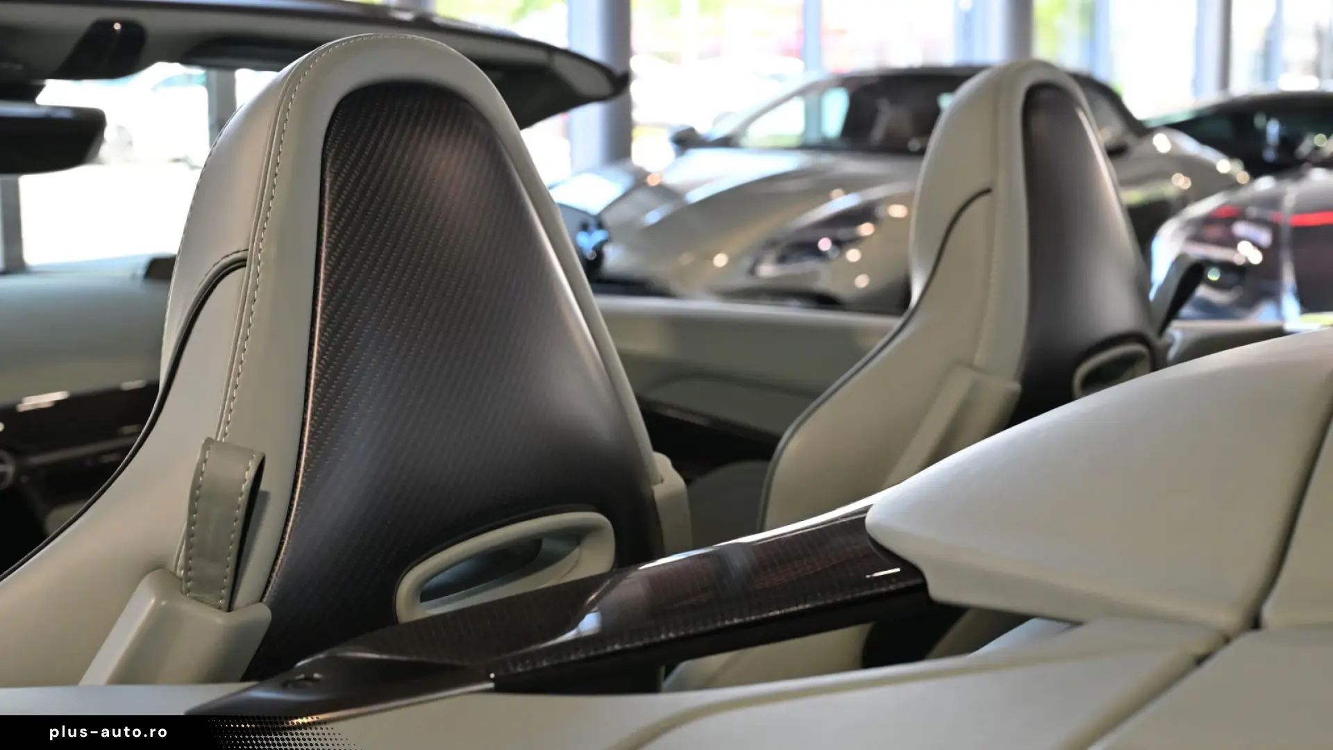Aston Martin Vanquish Volante California Sage