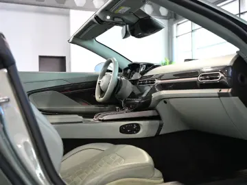 Aston Martin Vanquish Volante California Sage