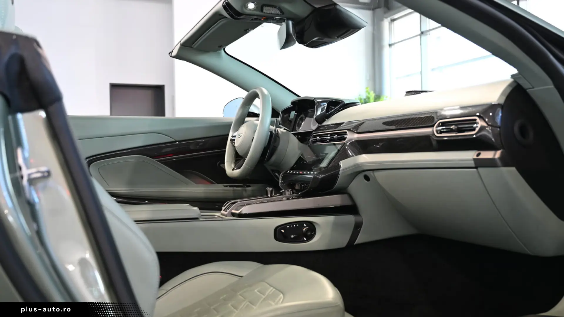 Aston Martin Vanquish Volante California Sage