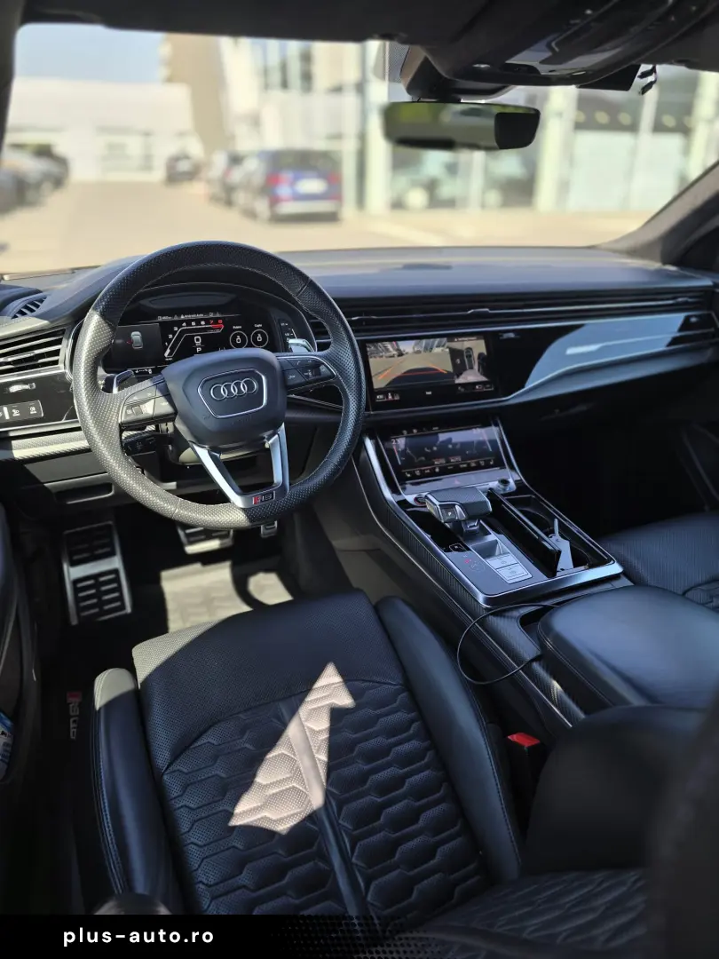 Audi RSQ8