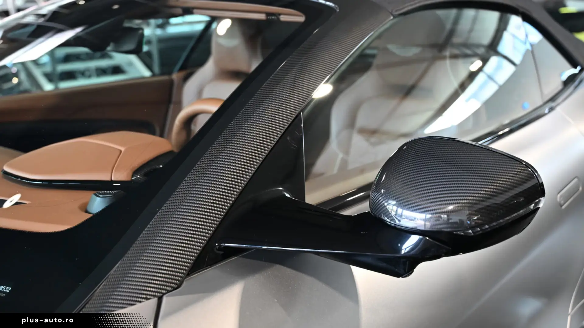 Aston Martin Vanquish Volante Q Satin Full Carbon