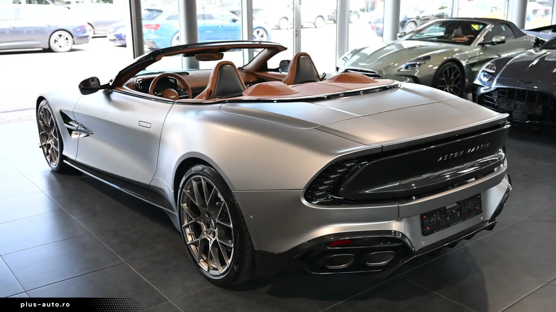 Aston Martin Vanquish Volante Q Satin Full Carbon