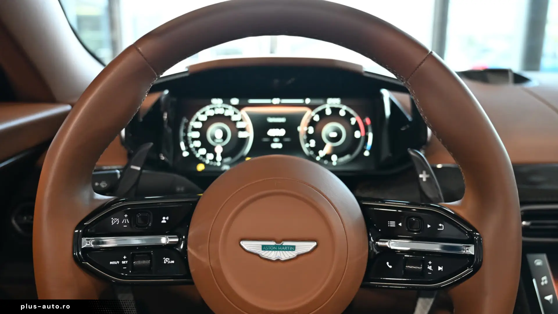 Aston Martin Vanquish Volante Q Satin Full Carbon