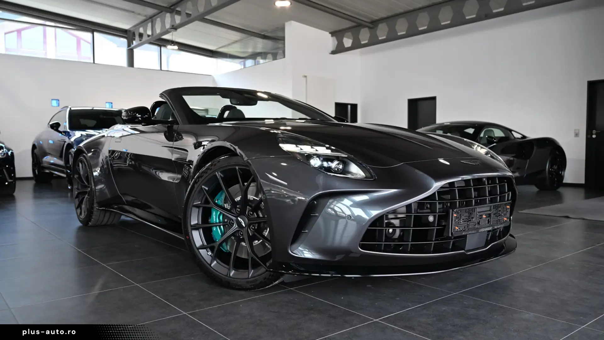 Aston Martin V8 Vantage Roadster Epsilon Black B&W