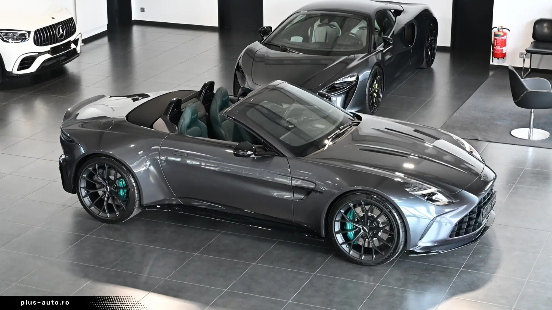Aston Martin V8 Vantage Roadster Epsilon Black B&W