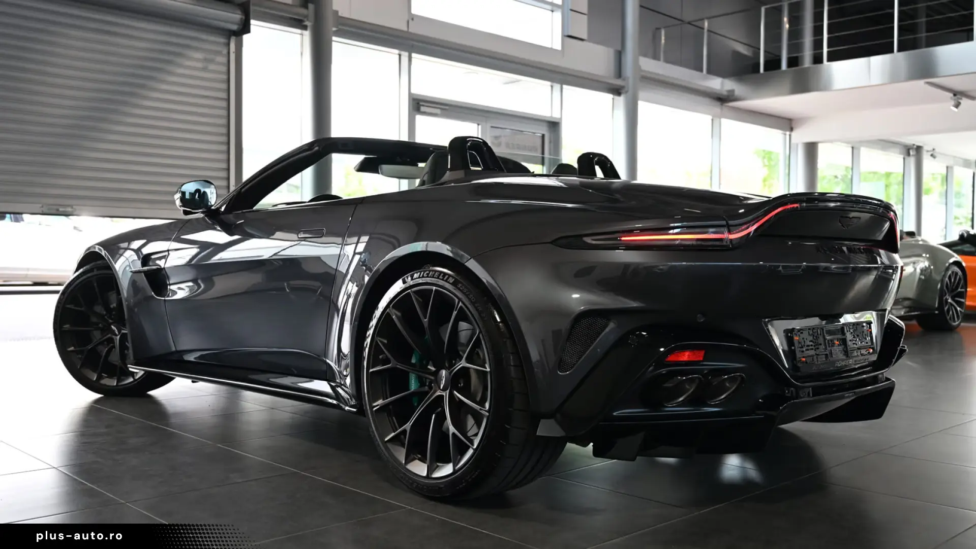 Aston Martin V8 Vantage Roadster Epsilon Black B&W