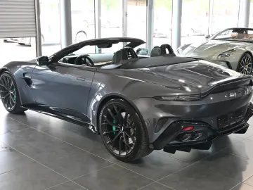 Aston Martin V8 Vantage Roadster Epsilon Black B&W