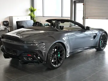 Aston Martin V8 Vantage Roadster Epsilon Black B&W