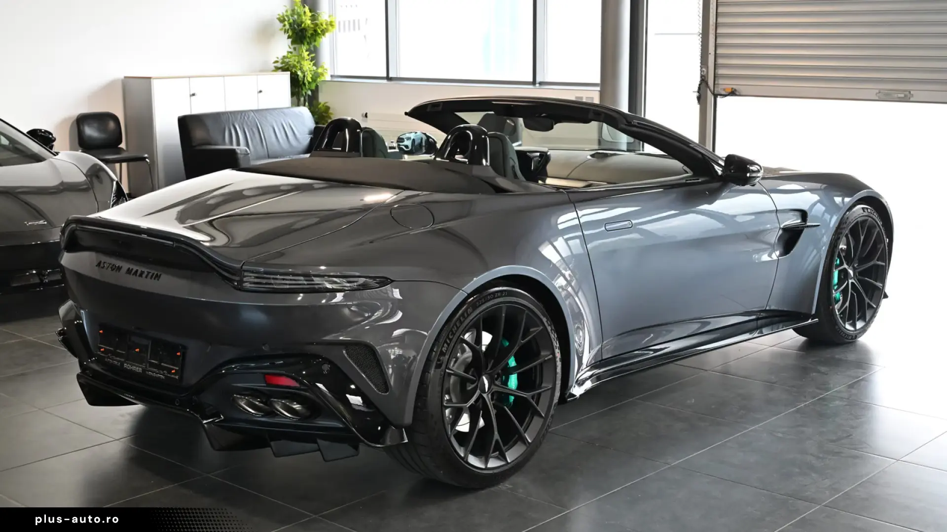Aston Martin V8 Vantage Roadster Epsilon Black B&W