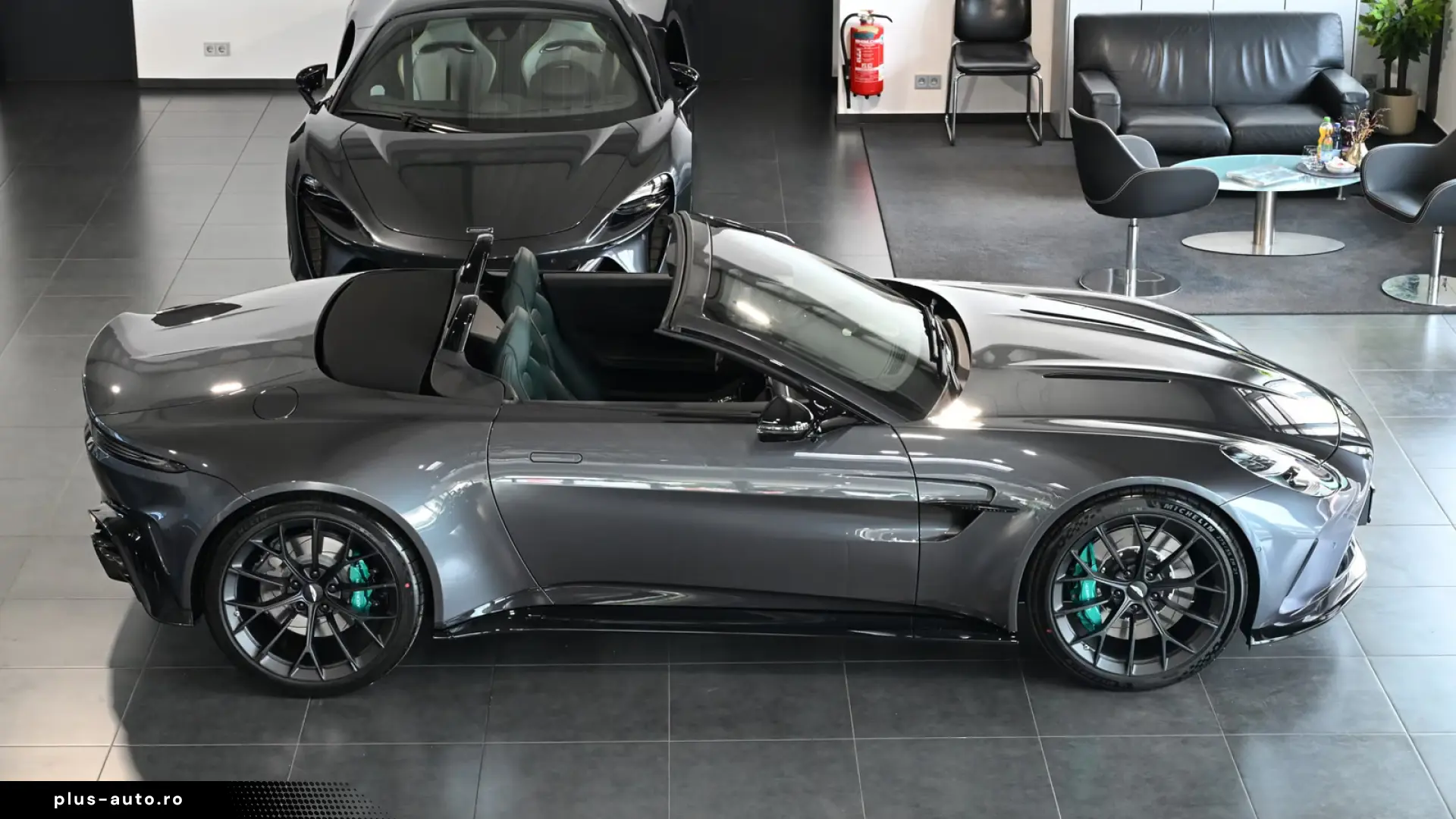 Aston Martin V8 Vantage Roadster Epsilon Black B&W