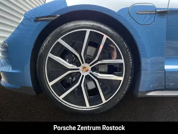 Porsche Taycan Black Edition InnoDrive ACC