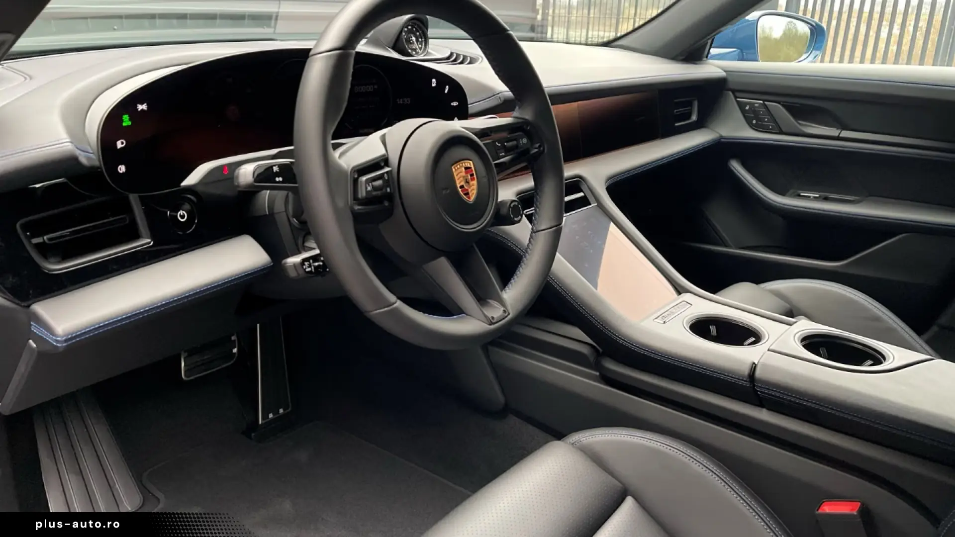Porsche Taycan Black Edition InnoDrive ACC