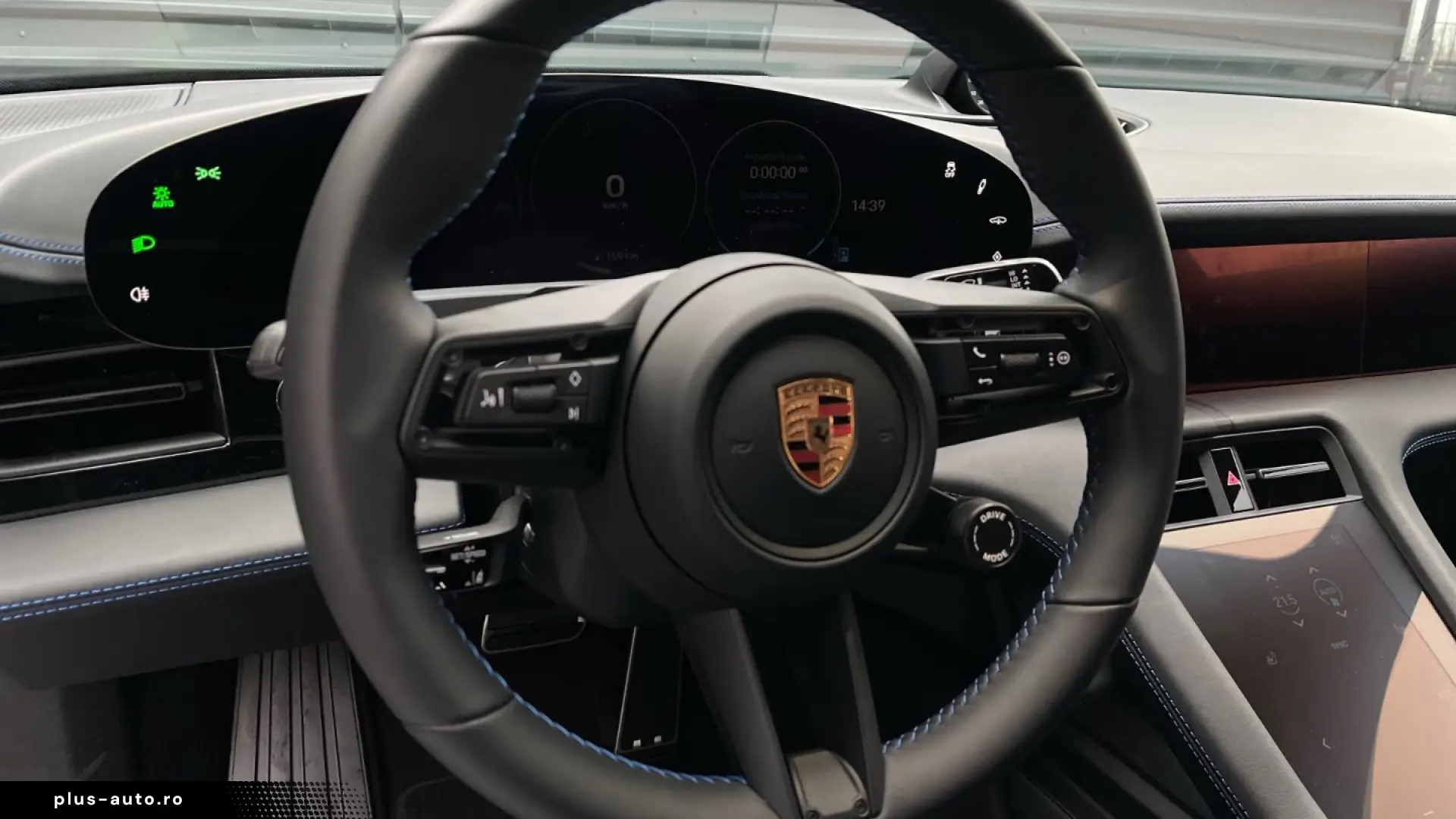 Porsche Taycan Black Edition InnoDrive ACC