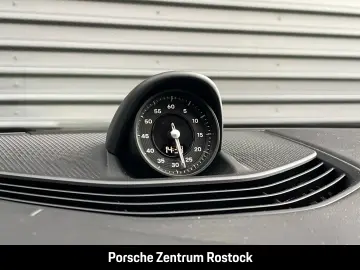 Porsche Taycan Black Edition InnoDrive ACC