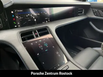 Porsche Taycan Black Edition InnoDrive ACC