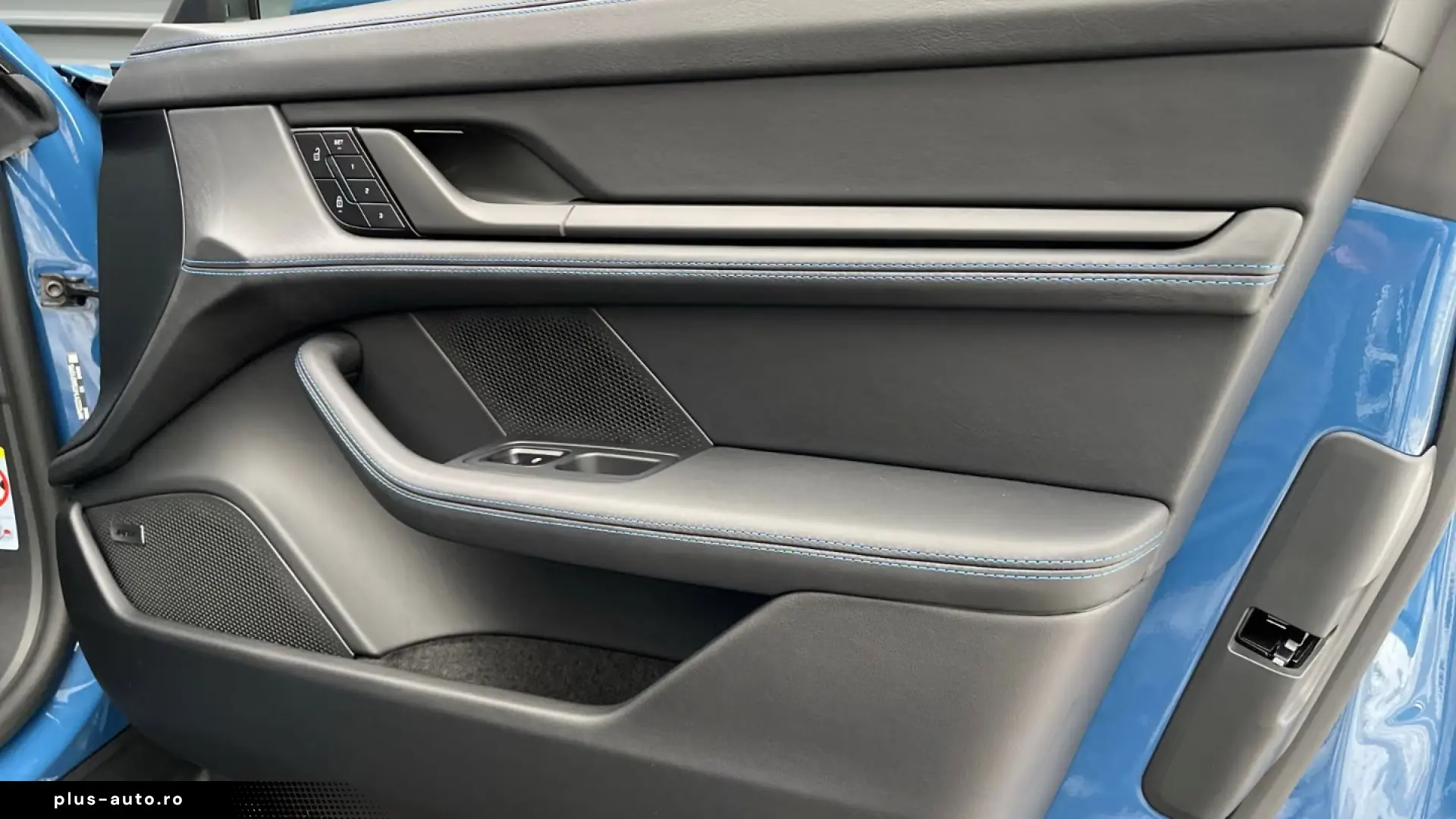 Porsche Taycan Black Edition InnoDrive ACC
