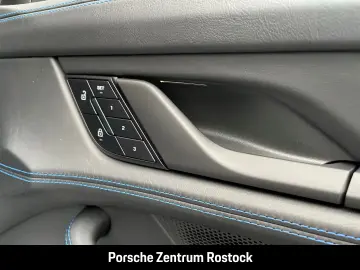 Porsche Taycan Black Edition InnoDrive ACC
