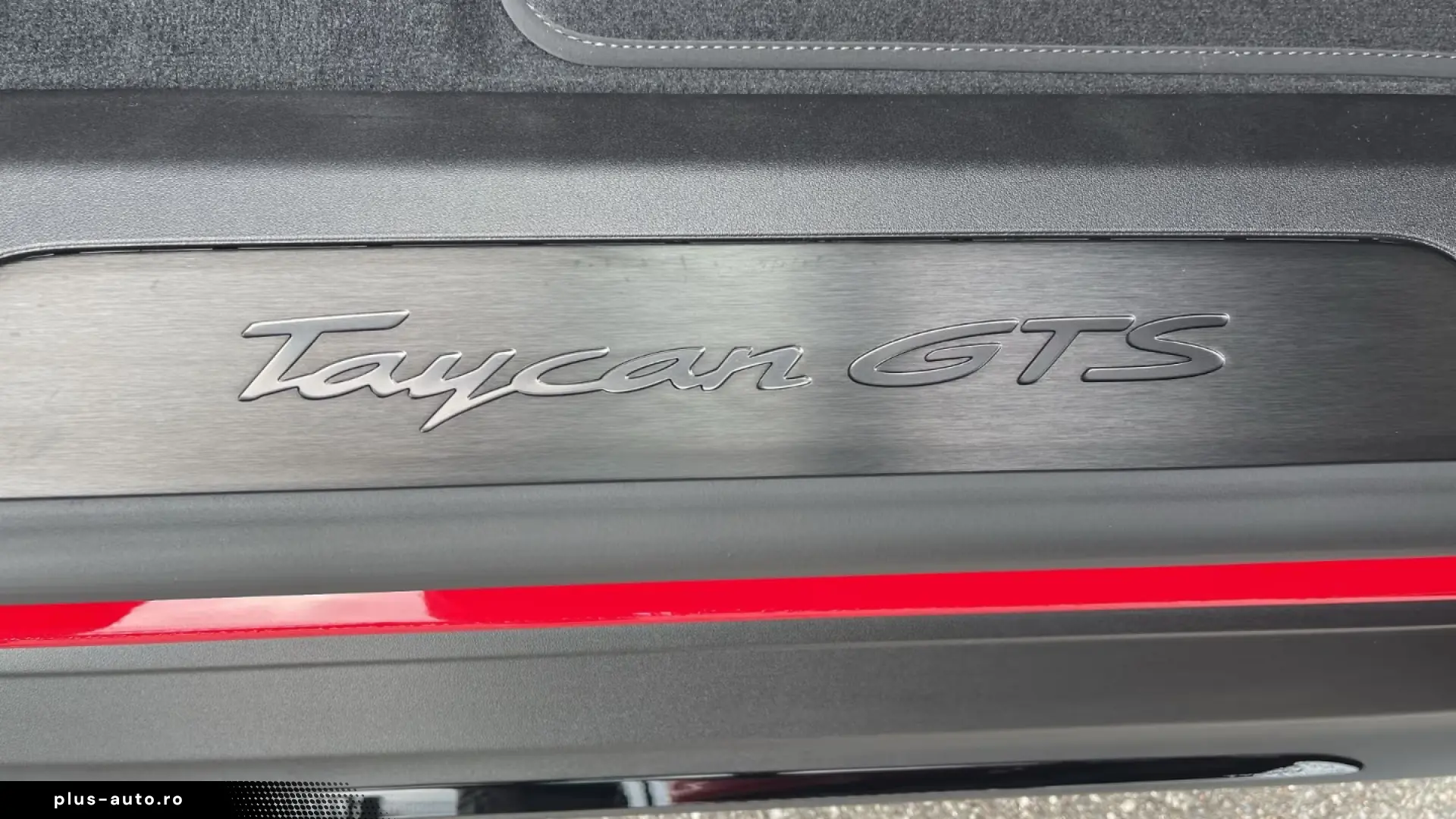 Porsche Taycan GTS Sport Turismo InnoDrive Soft-Close