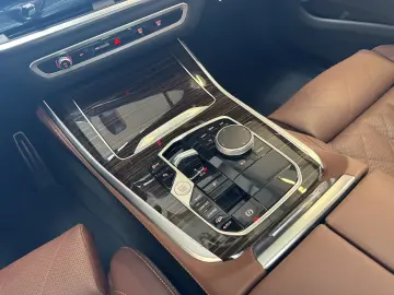 BMW X5 xDrive40i M Sport AHK Pano DAProf. PAProf.