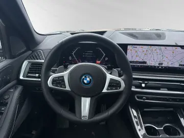 BMW X5 xDrive50e  Manhattan  MSport Pano 22 LMR