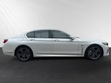 BMW 745e M Sport Laser Head-Up DA-Prof. H K