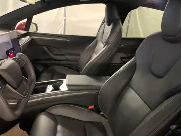 Tesla Model X PLAID AWD 6 Seats 22Z AIR TOW BAR AUTOPILOT
