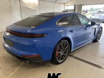 Porsche Panamera Turbo E-Hybrid ACTIVE-RIDE INNODRIVE