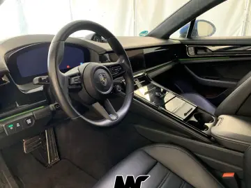 Porsche Panamera Turbo E-Hybrid ACTIVE-RIDE INNODRIVE