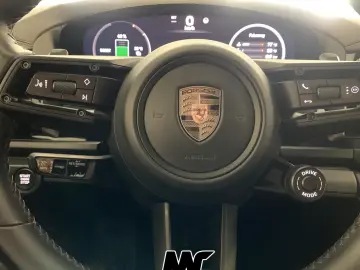 Porsche Panamera Turbo E-Hybrid ACTIVE-RIDE INNODRIVE