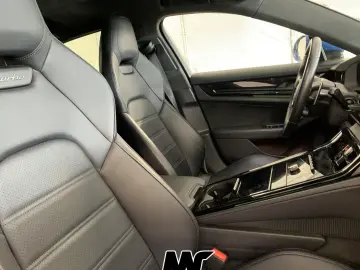 Porsche Panamera Turbo E-Hybrid ACTIVE-RIDE INNODRIVE
