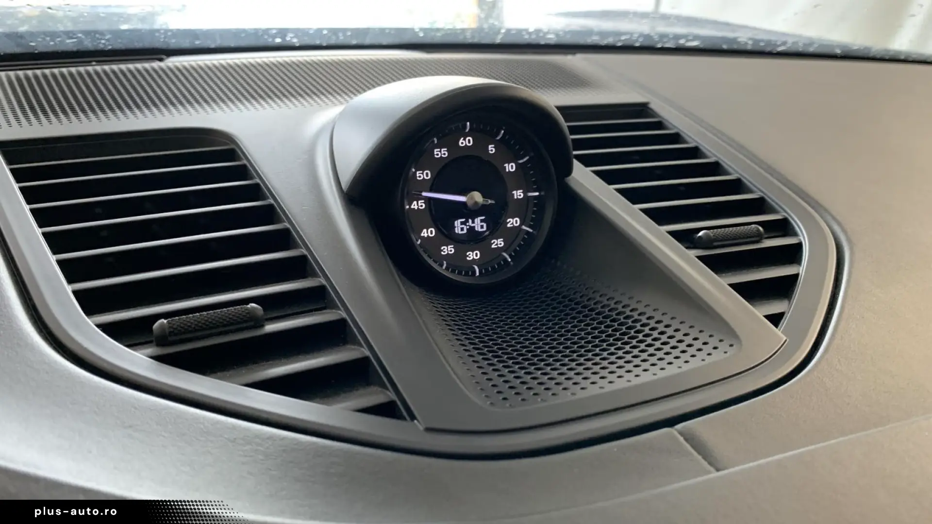 Porsche Panamera Turbo E-Hybrid ACTIVE-RIDE INNODRIVE