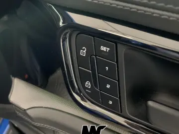 Porsche Panamera Turbo E-Hybrid ACTIVE-RIDE INNODRIVE