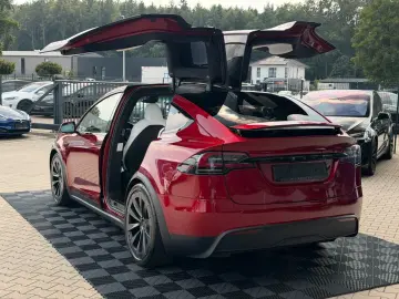 Tesla MODEL X PALLADIUM   EAP4   7 SEAT   ULTRA RED