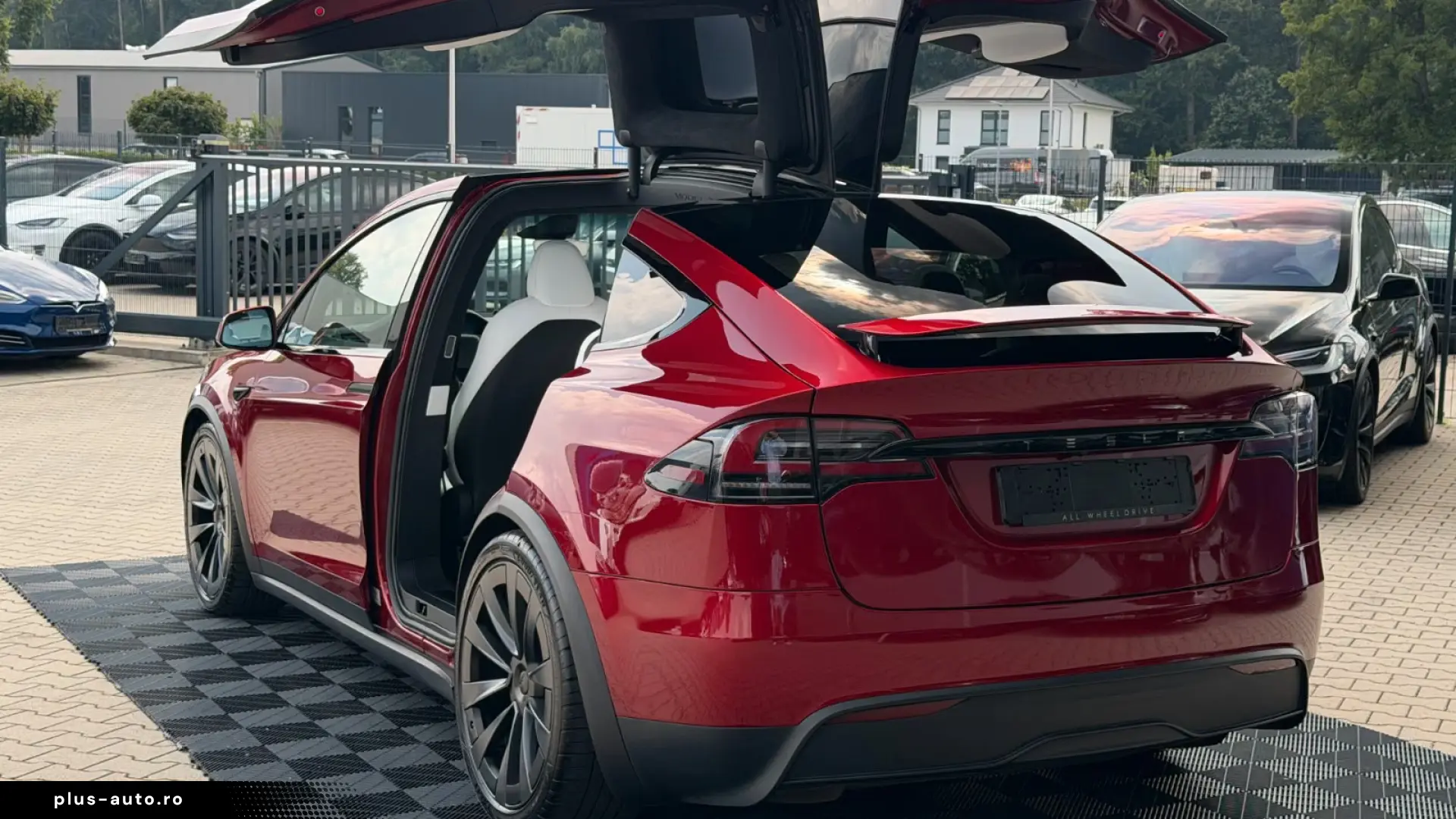 Tesla MODEL X PALLADIUM   EAP4   7 SEAT   ULTRA RED