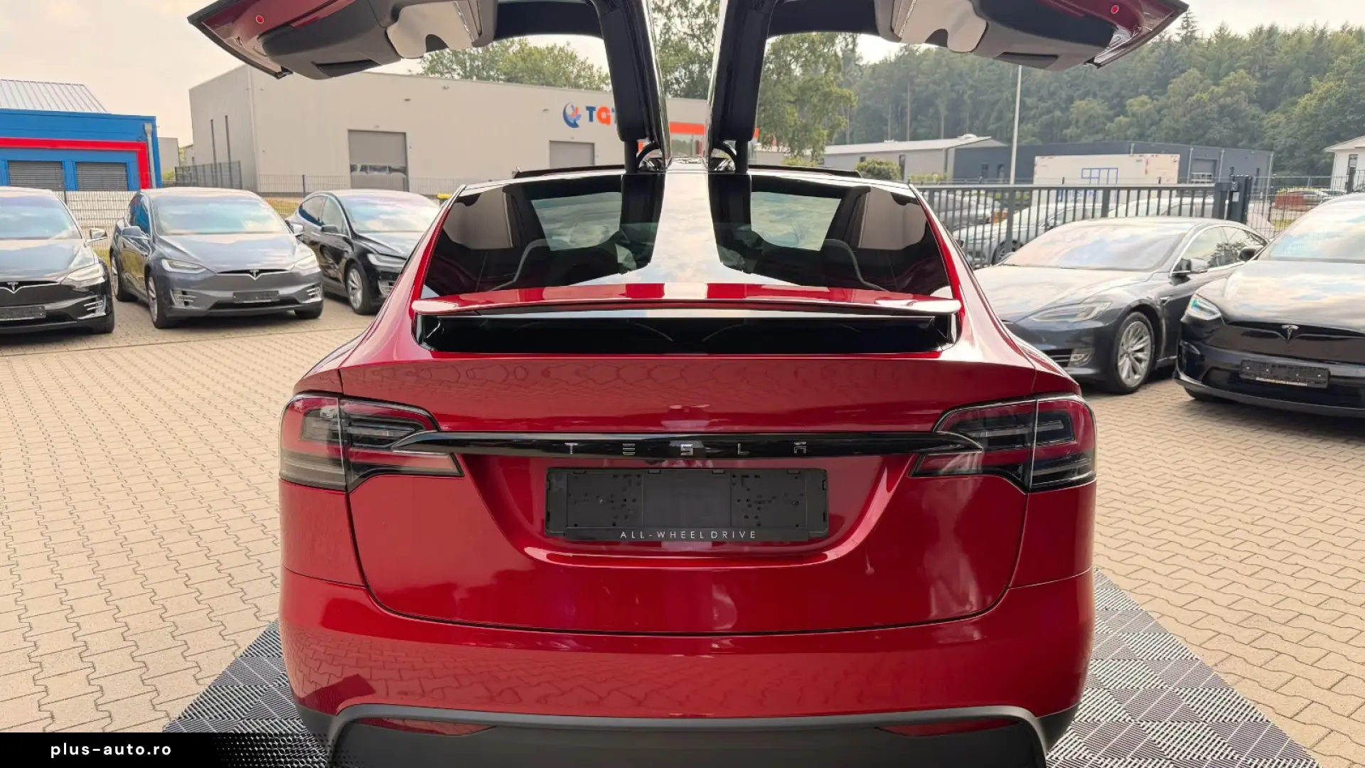 Tesla MODEL X PALLADIUM   EAP4   7 SEAT   ULTRA RED