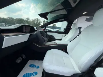 Tesla MODEL X PALLADIUM   EAP4   7 SEAT   ULTRA RED