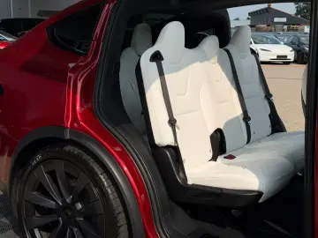 Tesla MODEL X PALLADIUM   EAP4   7 SEAT   ULTRA RED