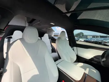 Tesla MODEL X PALLADIUM   EAP4   7 SEAT   ULTRA RED