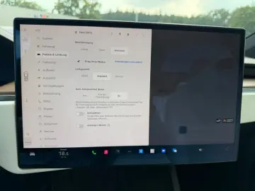Tesla MODEL X PALLADIUM   EAP4   7 SEAT   ULTRA RED