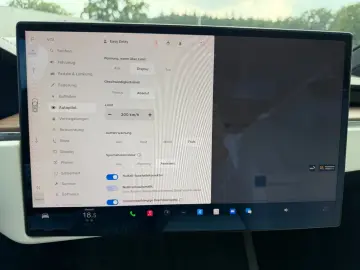 Tesla MODEL X PALLADIUM   EAP4   7 SEAT   ULTRA RED