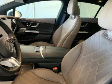 Mercedes-Benz EQE500 4M AMG  HYPERSCR MASSAGE HUD PANO