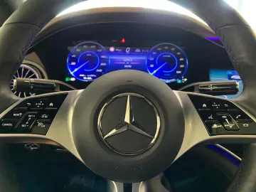Mercedes-Benz EQE500 4M AMG  HYPERSCR MASSAGE HUD PANO