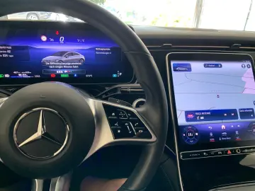 Mercedes-Benz EQE 500 4M DIGITAL-LIGHT BURMESTER LEATHER