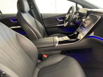 Mercedes-Benz EQE 500 4M DIGITAL-LIGHT BURMESTER LEATHER
