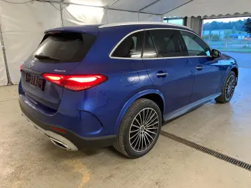 Mercedes-Benz GLC 300de AMG MASSAGE DISTR DIGITAL HUD