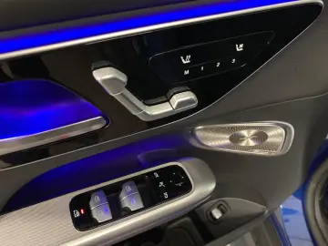 Mercedes-Benz GLC 300de AMG MASSAGE DISTR DIGITAL HUD